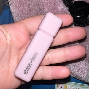 About face light lavender eyeshadow